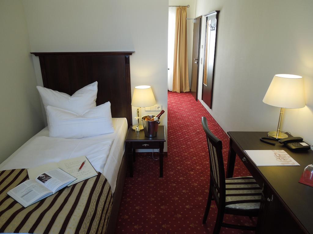Hotel Mutiger Ritter Bad Kosen Oda fotoğraf